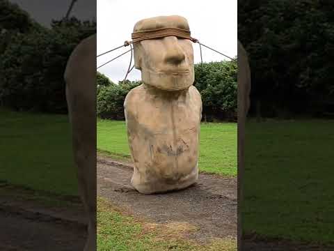 Urgente! Descoberto misterioso Moai da Ilha de Páscoa no leito de um lago seco! [Imagens incríveis]