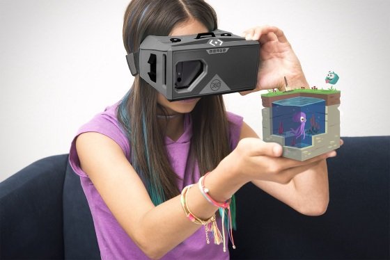 Merge AR, um óculos de realidade virtual que também permite realidade aumentada.