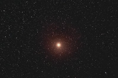 Betelgeuse, estrela super-gigante vermelha que provavelmente se tornará uma supernova.