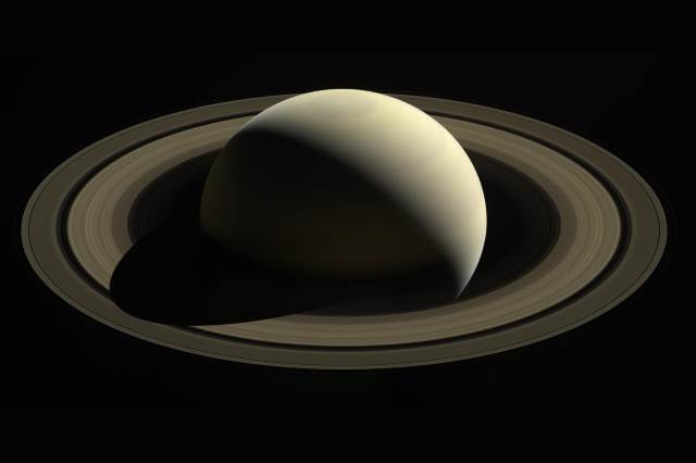 Saturno: o que sabemos sobre o planeta dos anéis até agora? - Imagem real do planeta Saturno obtida pela sonda Cassini.