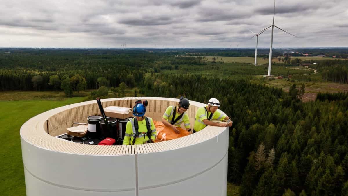 Turbina eólica de madeira mais alta do mundo começa a funcionar - 
